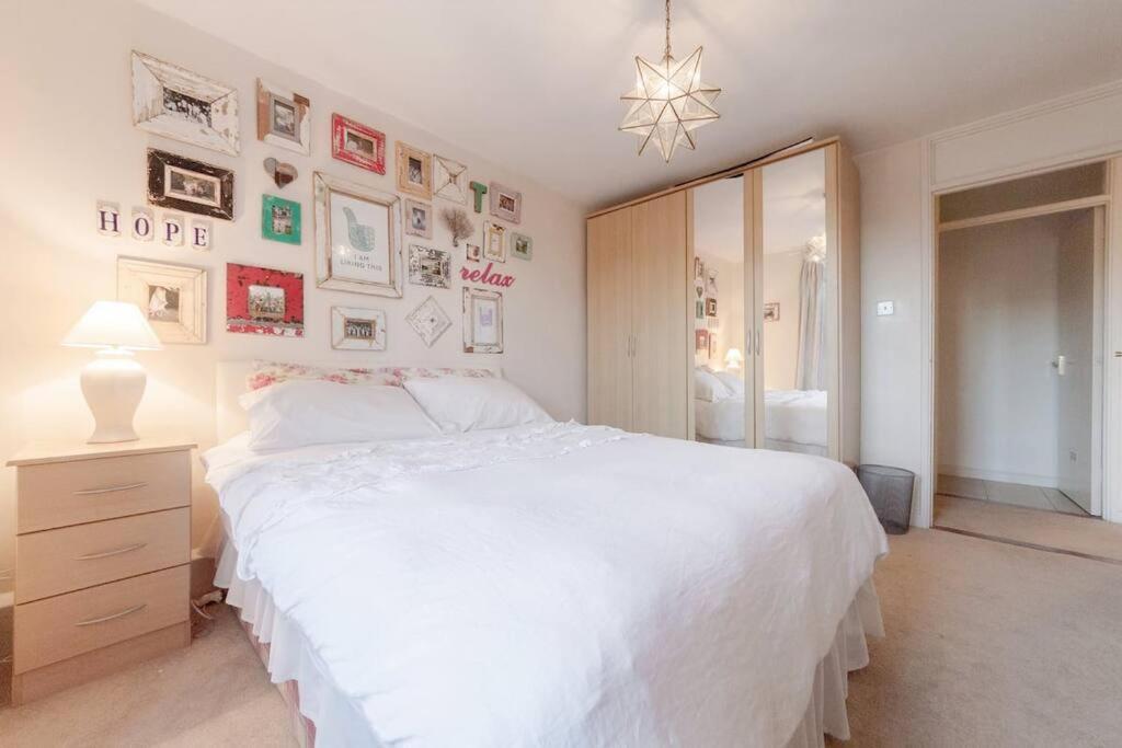 Spacious Two Double Bedroom Flat London Exterior photo